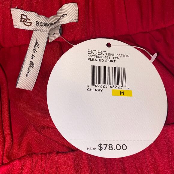 BCBGENERATION Red Vintage 2000s Accordion Pleated Mini Skirt - Picture 4 of 11